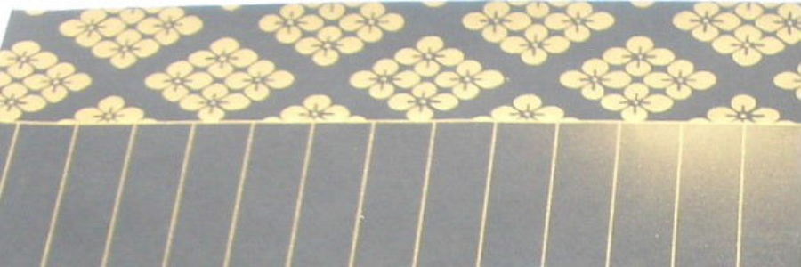 写経　紺紙　罫外金唐紙　『花菱紋』　紺黒色　左上側部分拡大