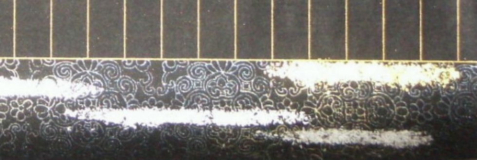 装飾写経　紺紙(紺黒紙)　罫外金唐紙　『アラベスク文様』　右下側部分拡大へ