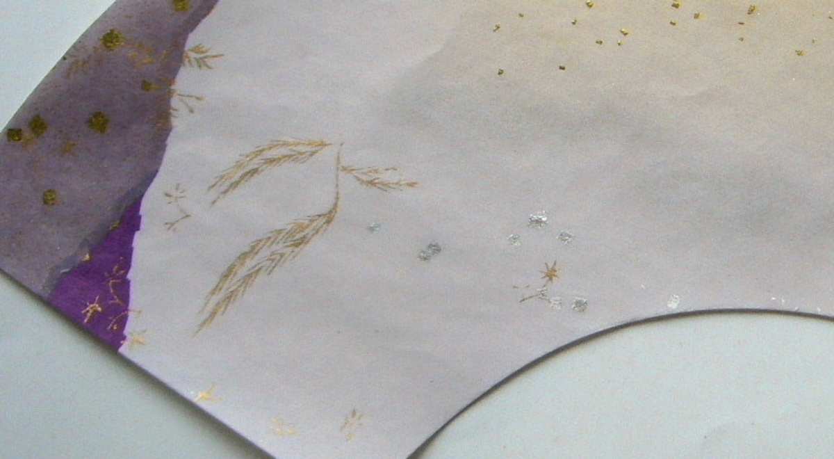 装飾料紙　源氏物語絵巻風破り継　中扇面　紫系６　燻銀・飛雲ぼかし部分の拡大